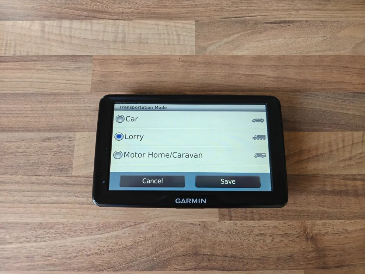 Garmin dezl 760 HGV / Camper sat nav - Image 1