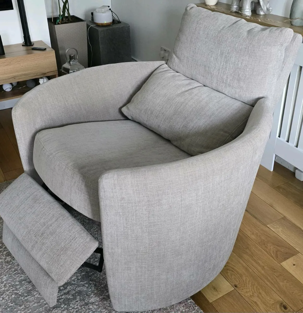 Armchair for sale - Image 3