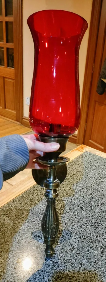 METAL/GLASS CANDLE WALL LIGHT (USED). - Image 1