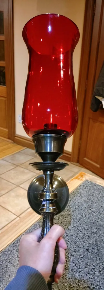 METAL/GLASS CANDLE WALL LIGHT (USED). - Image 2