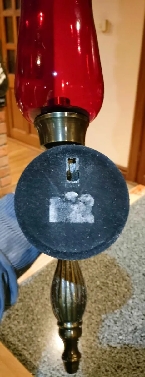 METAL/GLASS CANDLE WALL LIGHT (USED). - Image 4