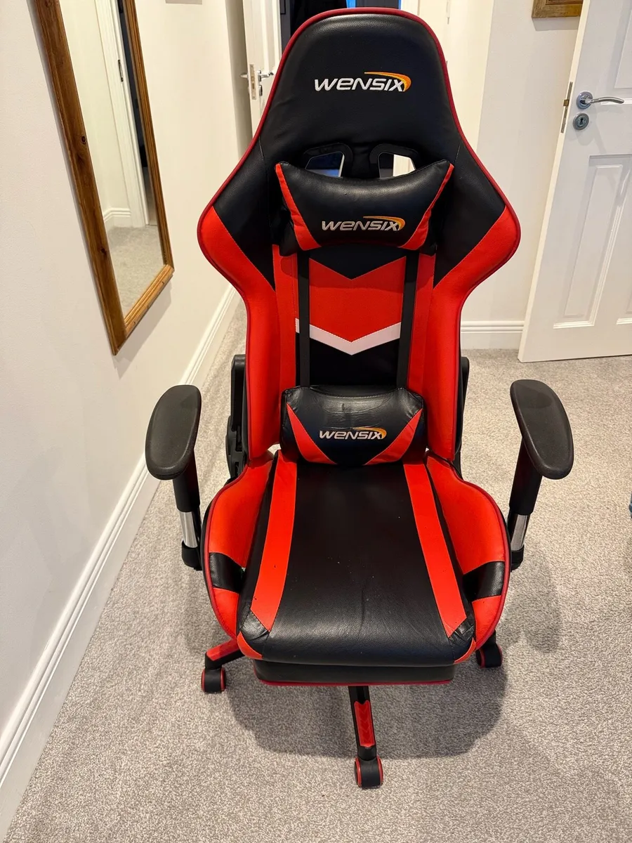 Gaming Chair - Image 1