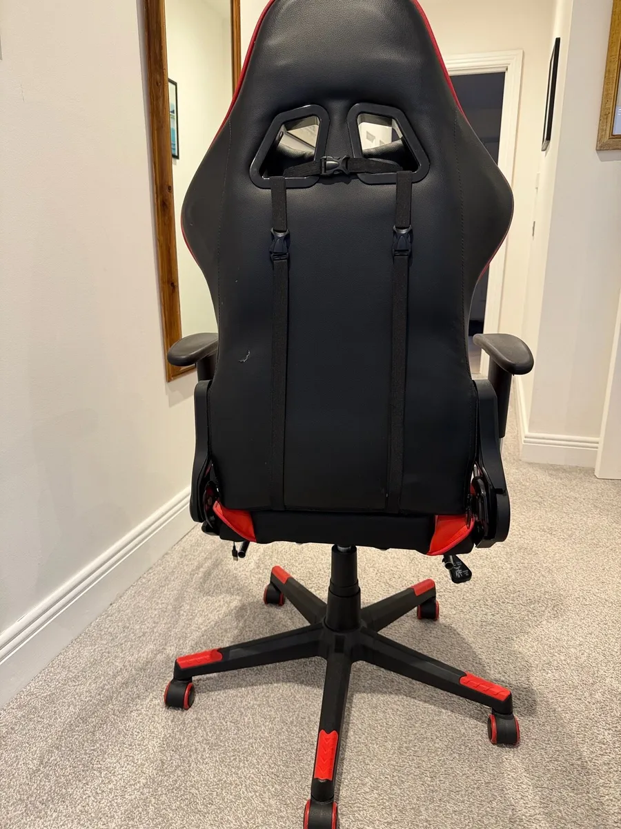 Gaming Chair - Image 3