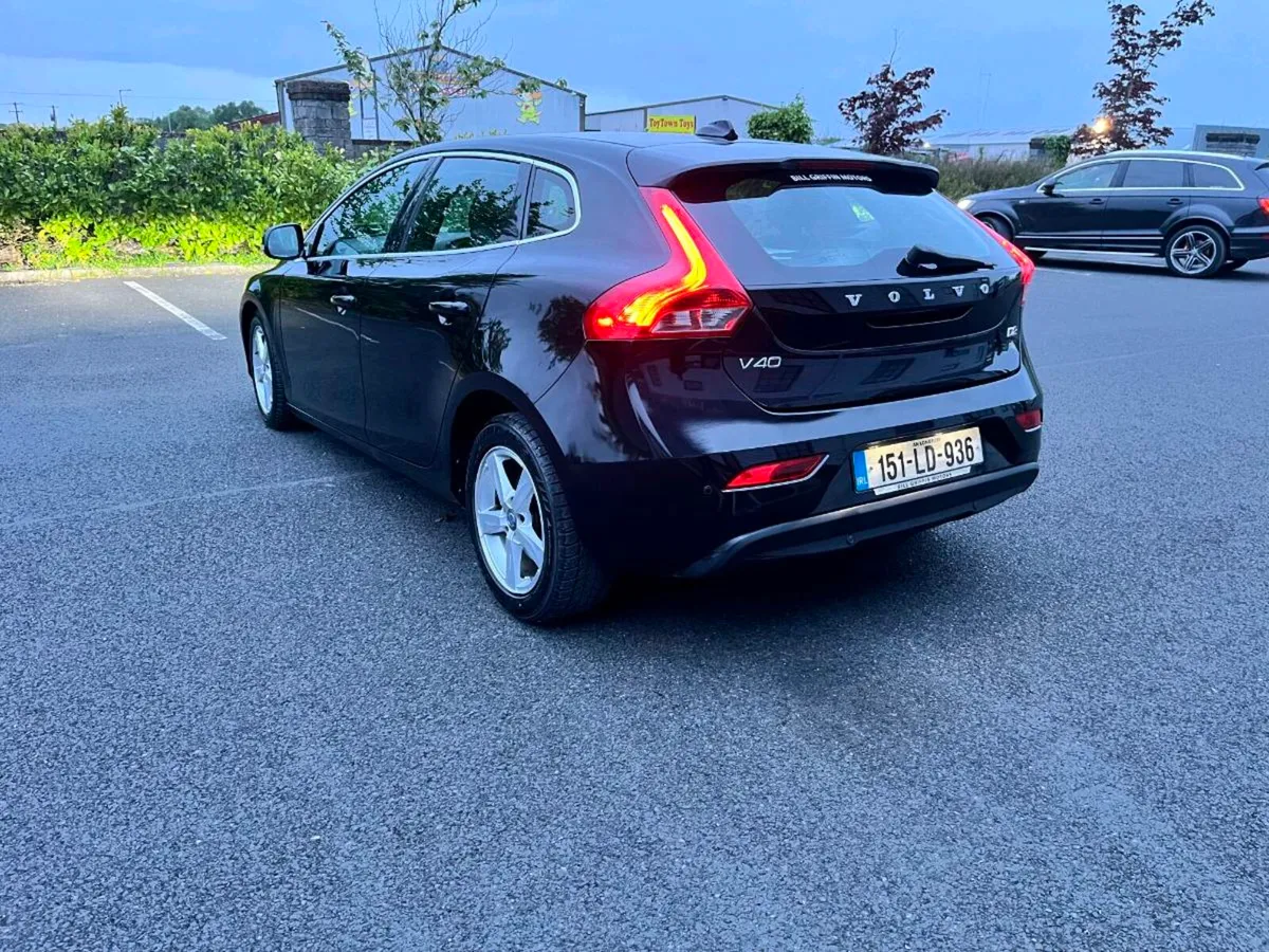Volvo v40 - Image 3