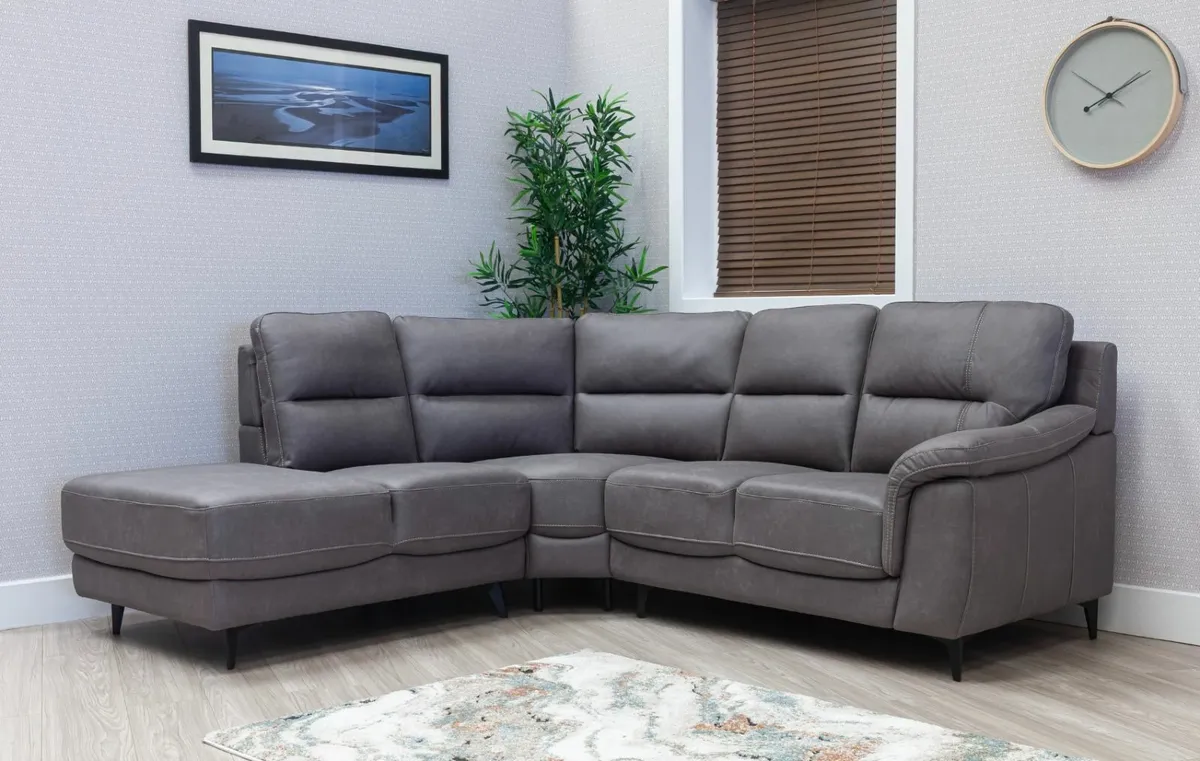 Sofas Corner sofas Chaise sofas for sale in Dublin - Image 2