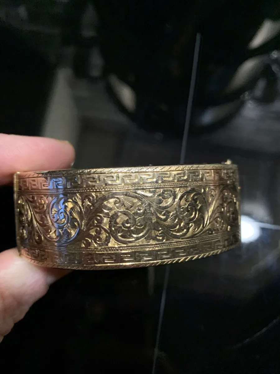 Vintage 9ct Bangle - Image 2