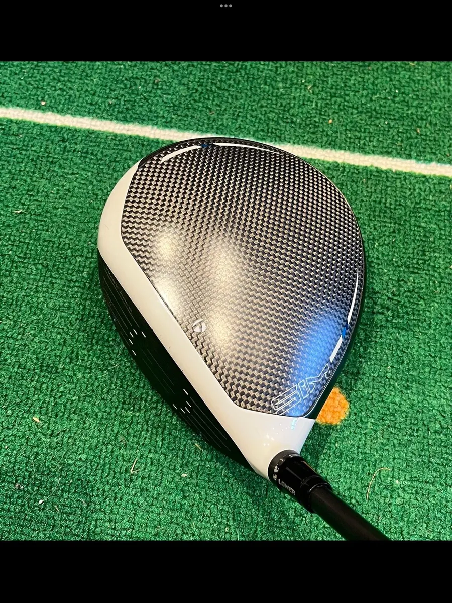TaylorMade SIM Driver - HZRDUS Smoke 70g Stiff - Image 2