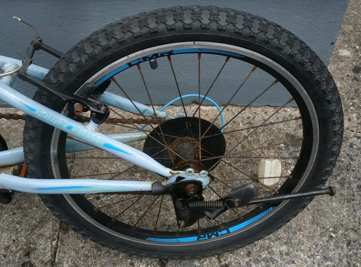 Child's mountain bike suit 5/7 yrs - Image 3