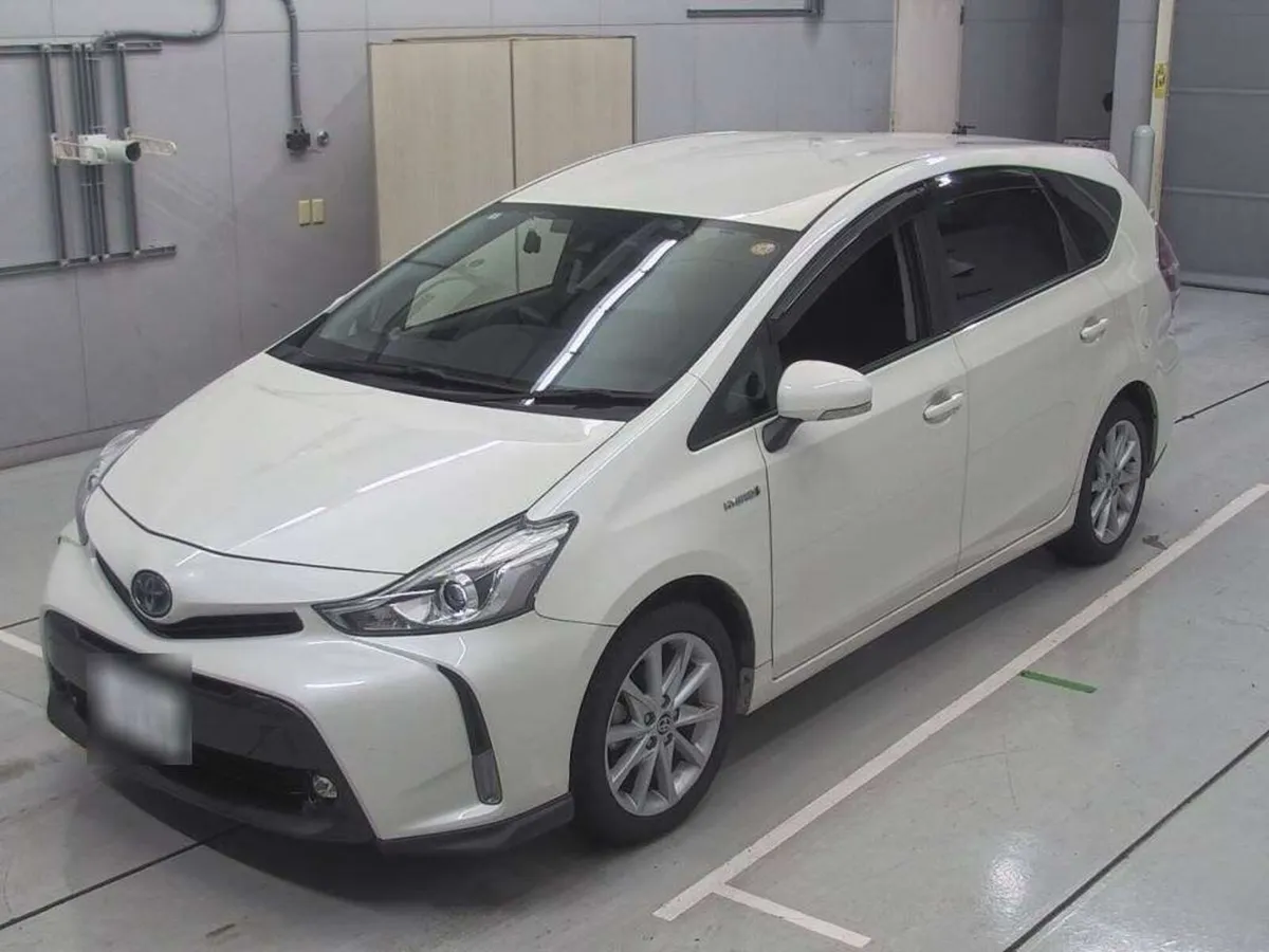 2020 Toyota Prius Alpha S Touring * LOW KMS