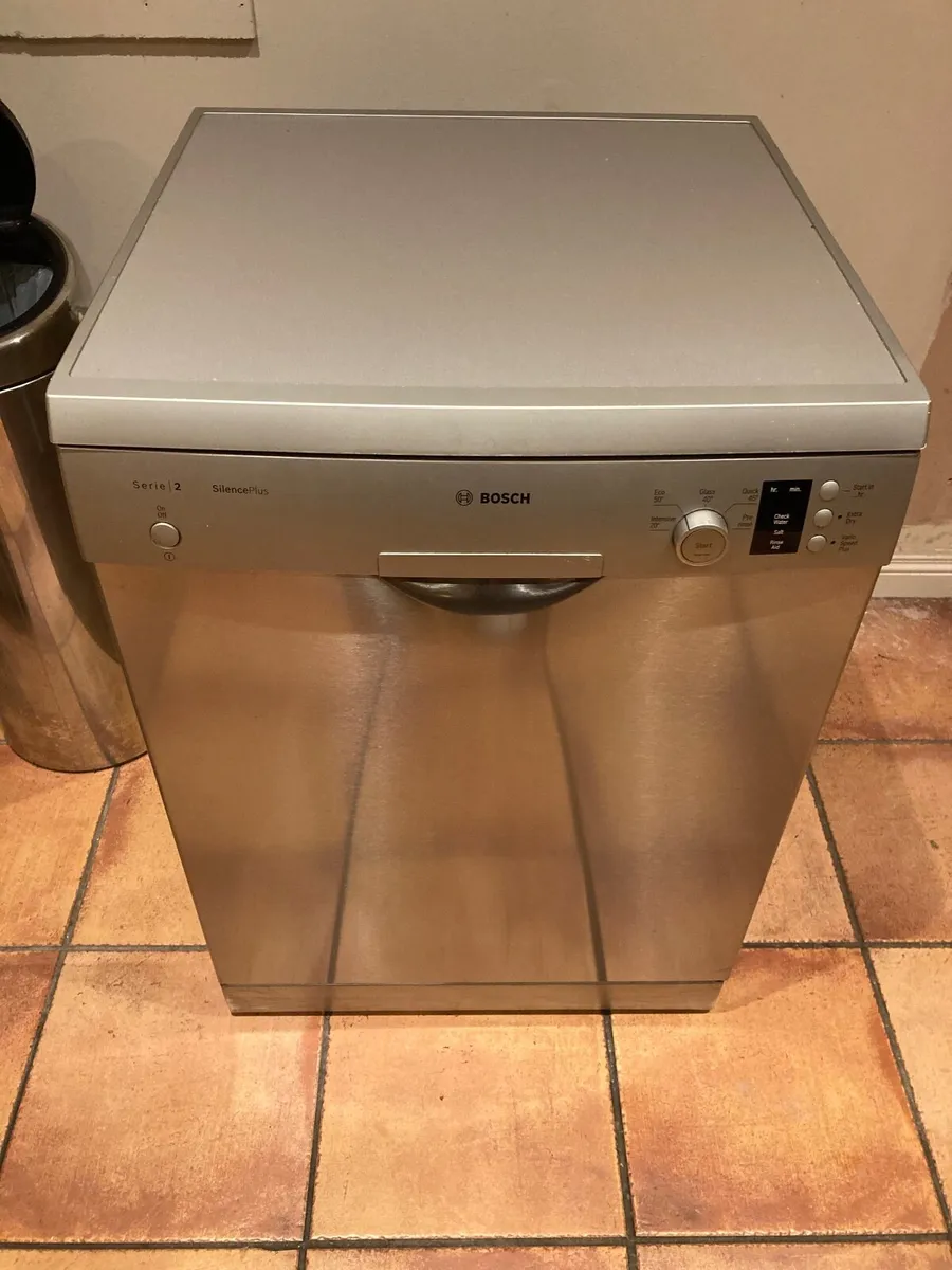 **On hold pending collection** Bosch Dishwasher - Image 4