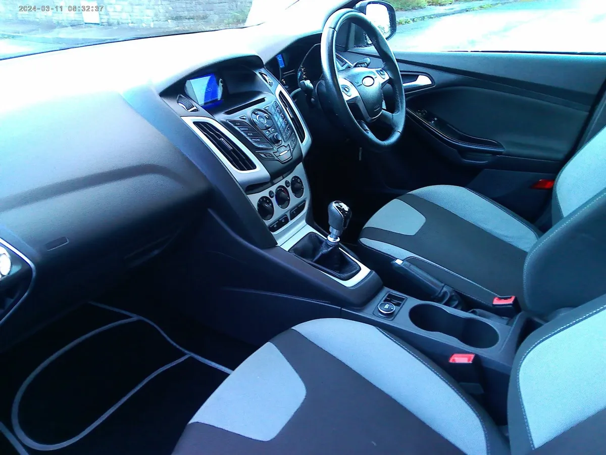 Ford Focus low mileage diesel - Image 3