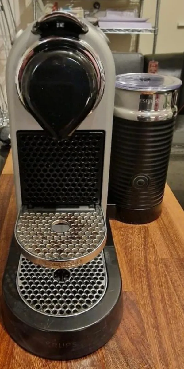 Krups XN760B40 Nespresso Citiz & Milk Frother - Image 4