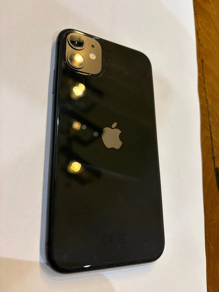 iPhone 11 128GB Black - Image 3