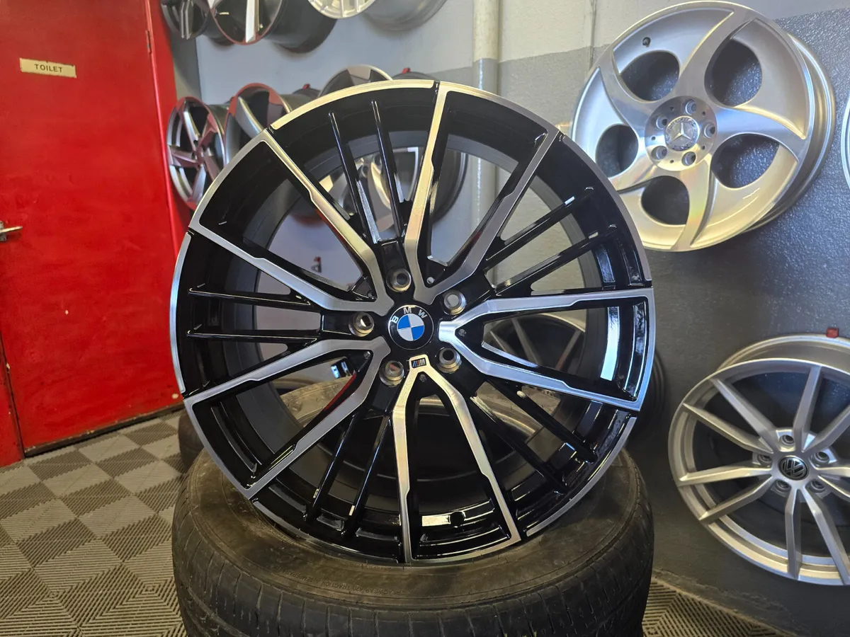 **Special** 20" BMW 552M Style