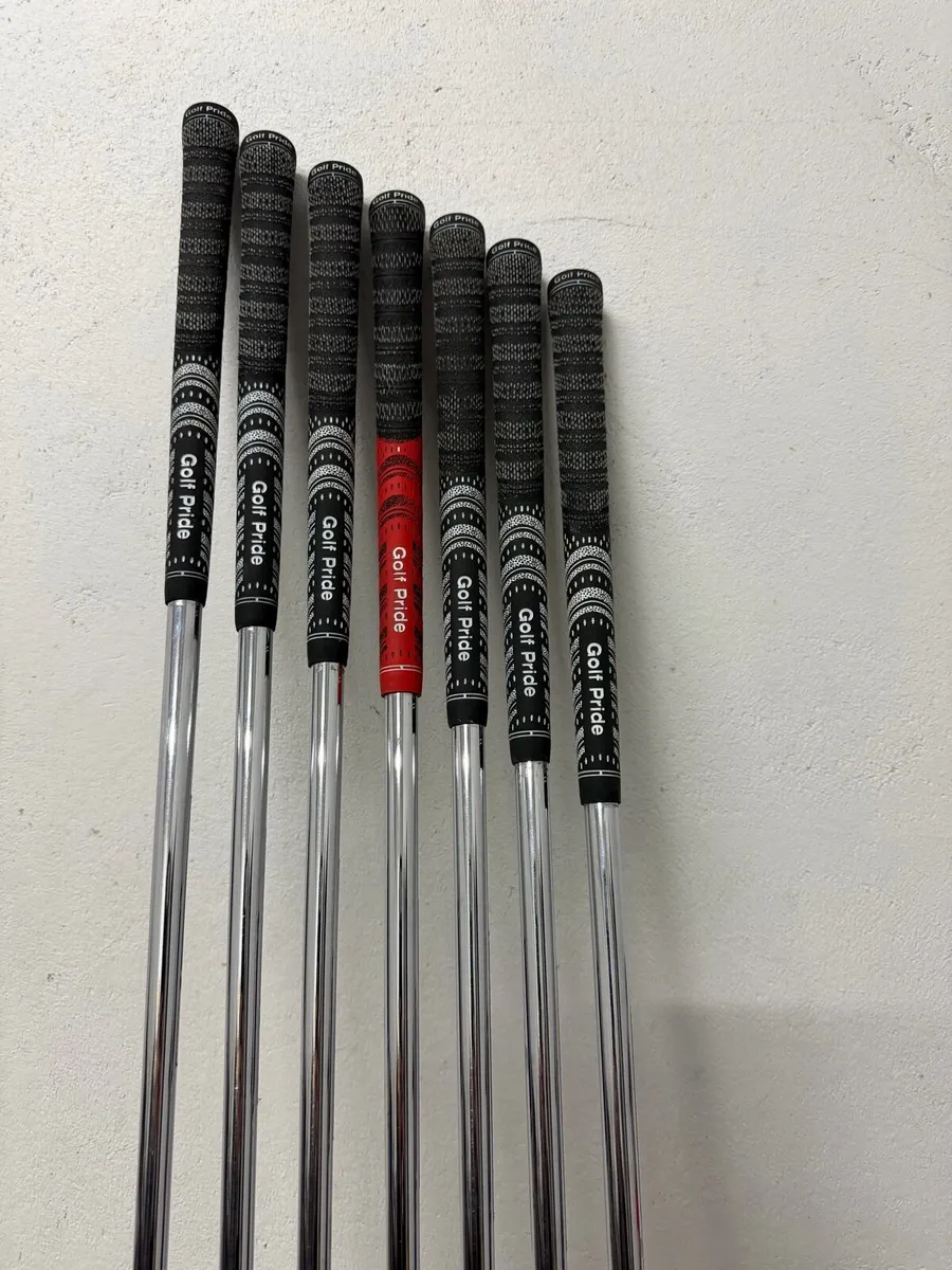 Mizuno Golf JPX921 Tour Irons 4-PW RH X Flex - Image 4