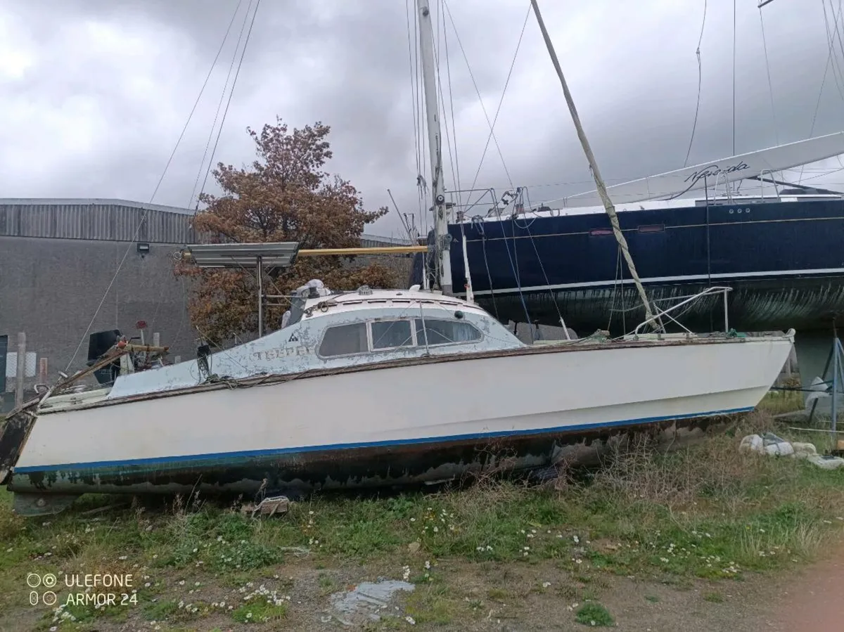 Catamaran Iroquois 30 Teepee - Image 1