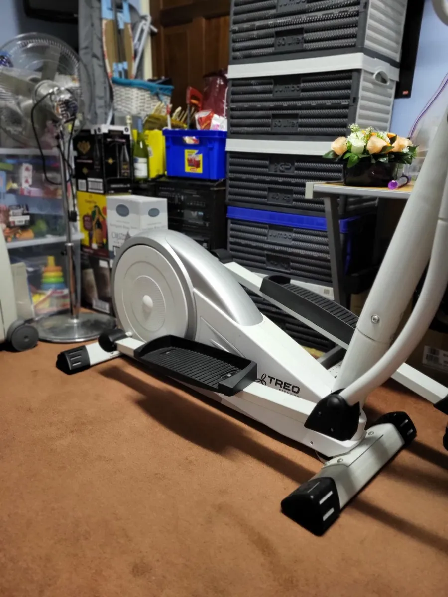 TREO Fitness Cross Trainer E903 XT - Image 4
