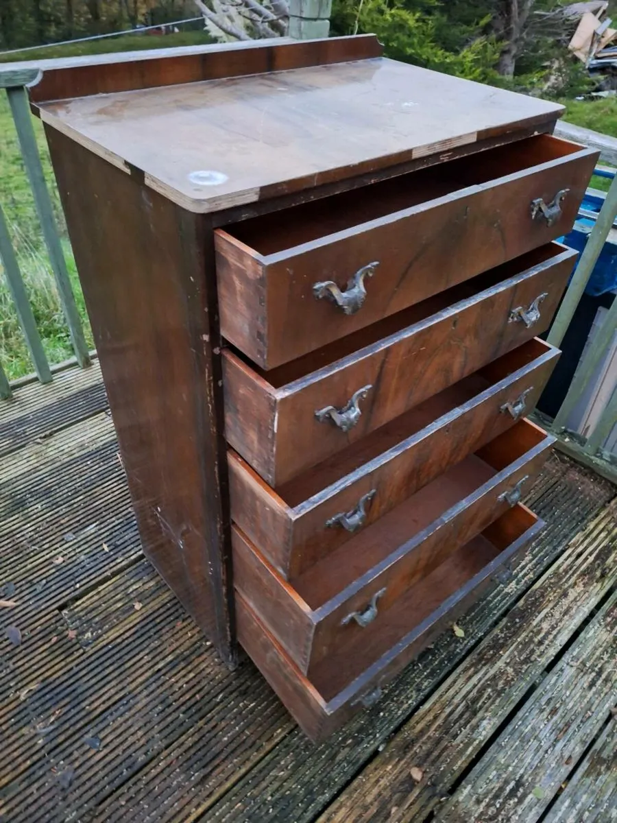 Vintage chest and dresser for restoration (DELIVER - Image 3