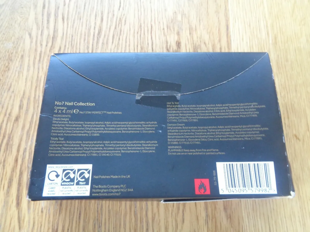 Boxed Set No. 7 Nail Varnish for Sale - Image 1