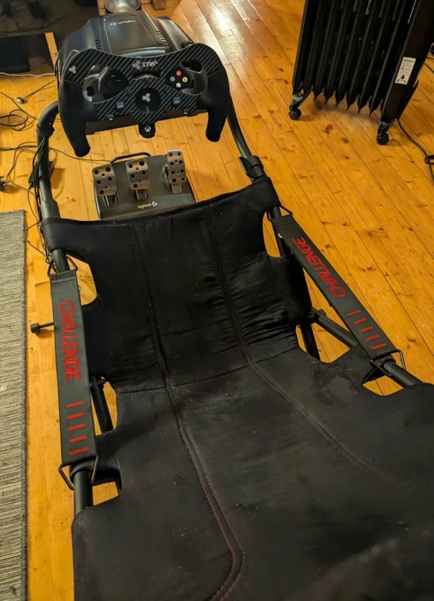 Sim Racing Rig - Logitech G920 with Playseat - Image 2