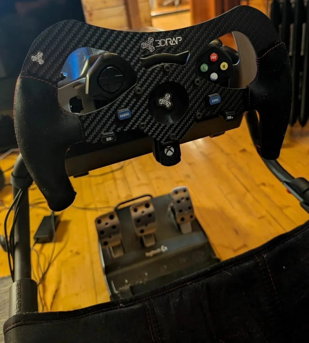 Sim Racing Rig - Logitech G920 with Playseat - Image 4
