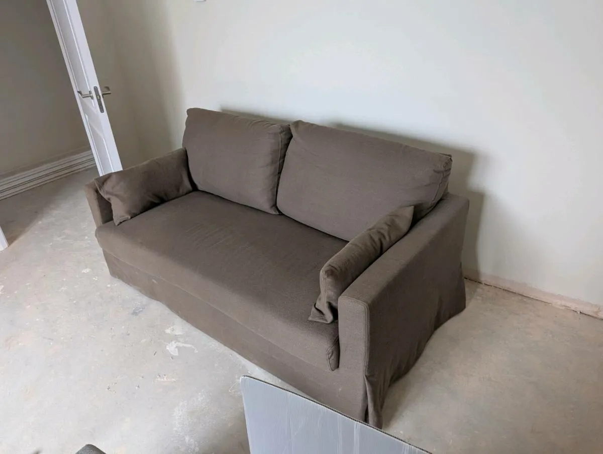3 seater couch - Image 1