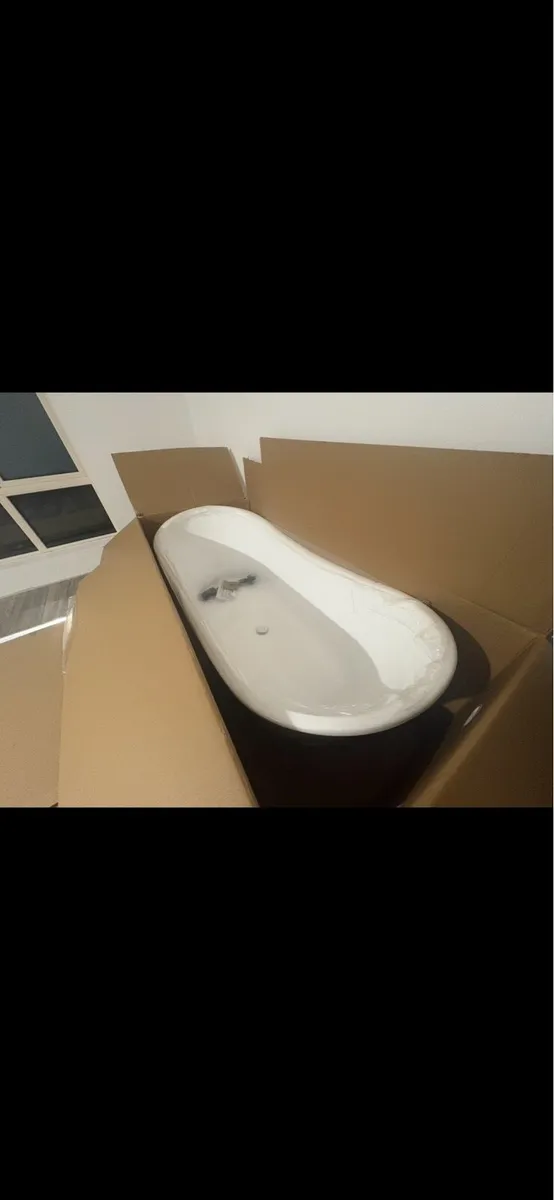 Freestanding Bath - Image 2