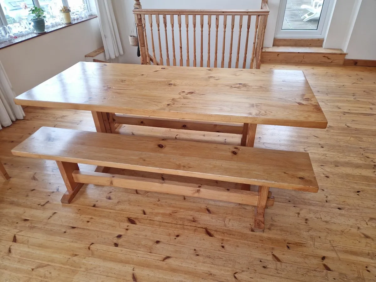 Pine dining table and benches - Image 1
