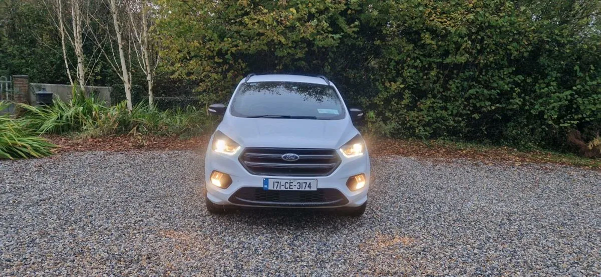 2017 Ford Kuga ST Line - Image 3