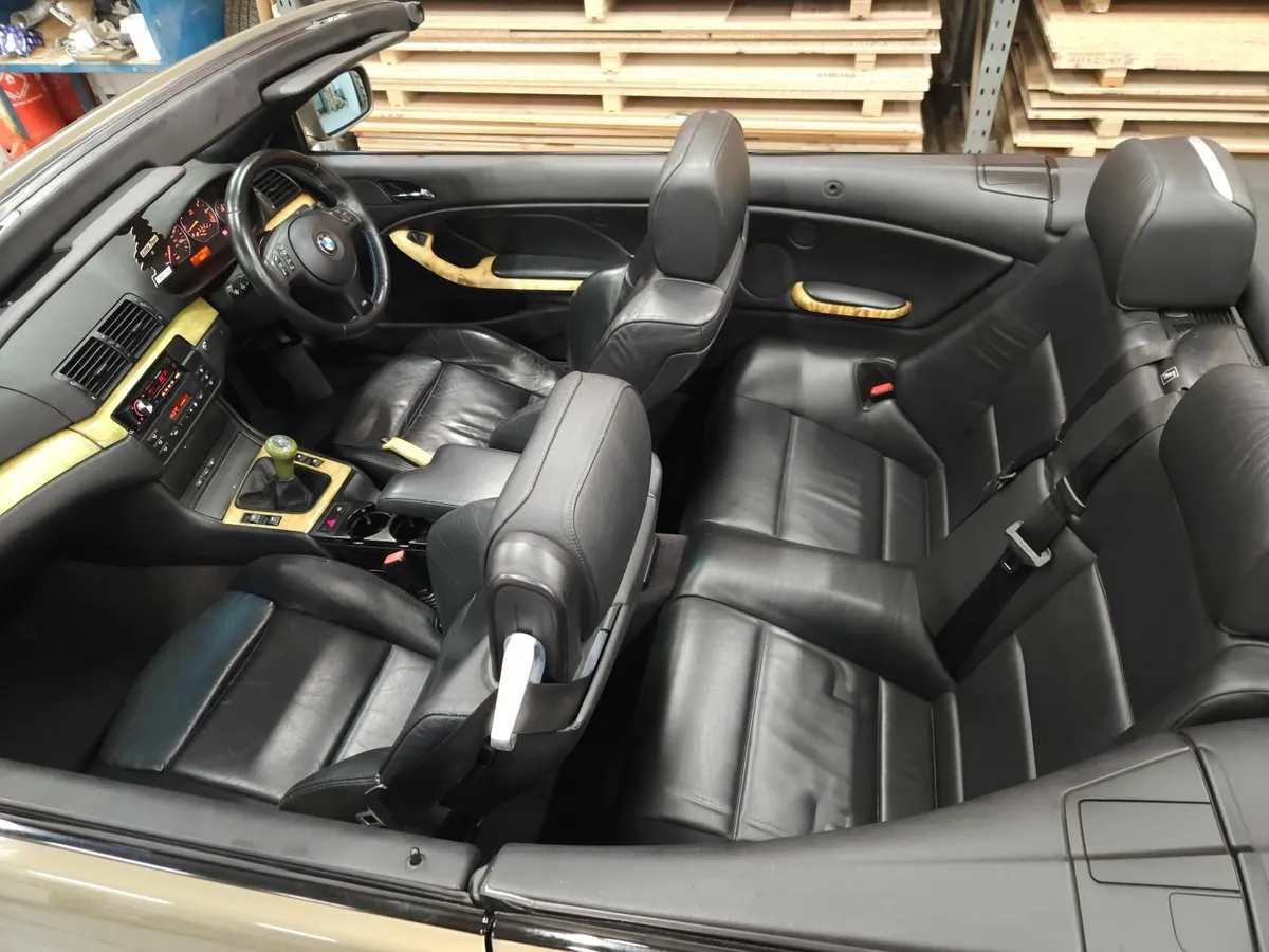 Bmw E46 Convertible 330Ci 2003 - Image 4