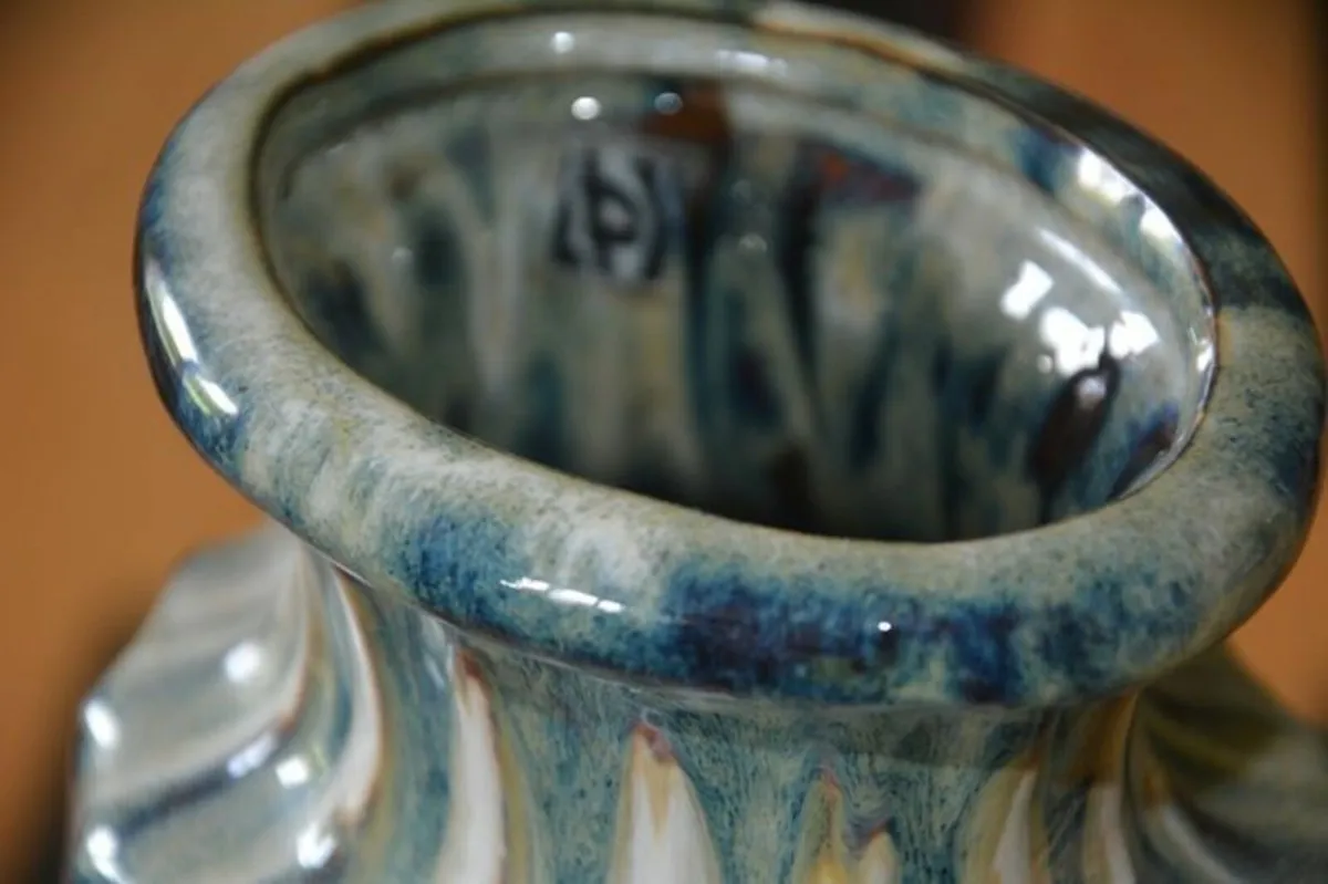 Large ceramic vase - Image 4