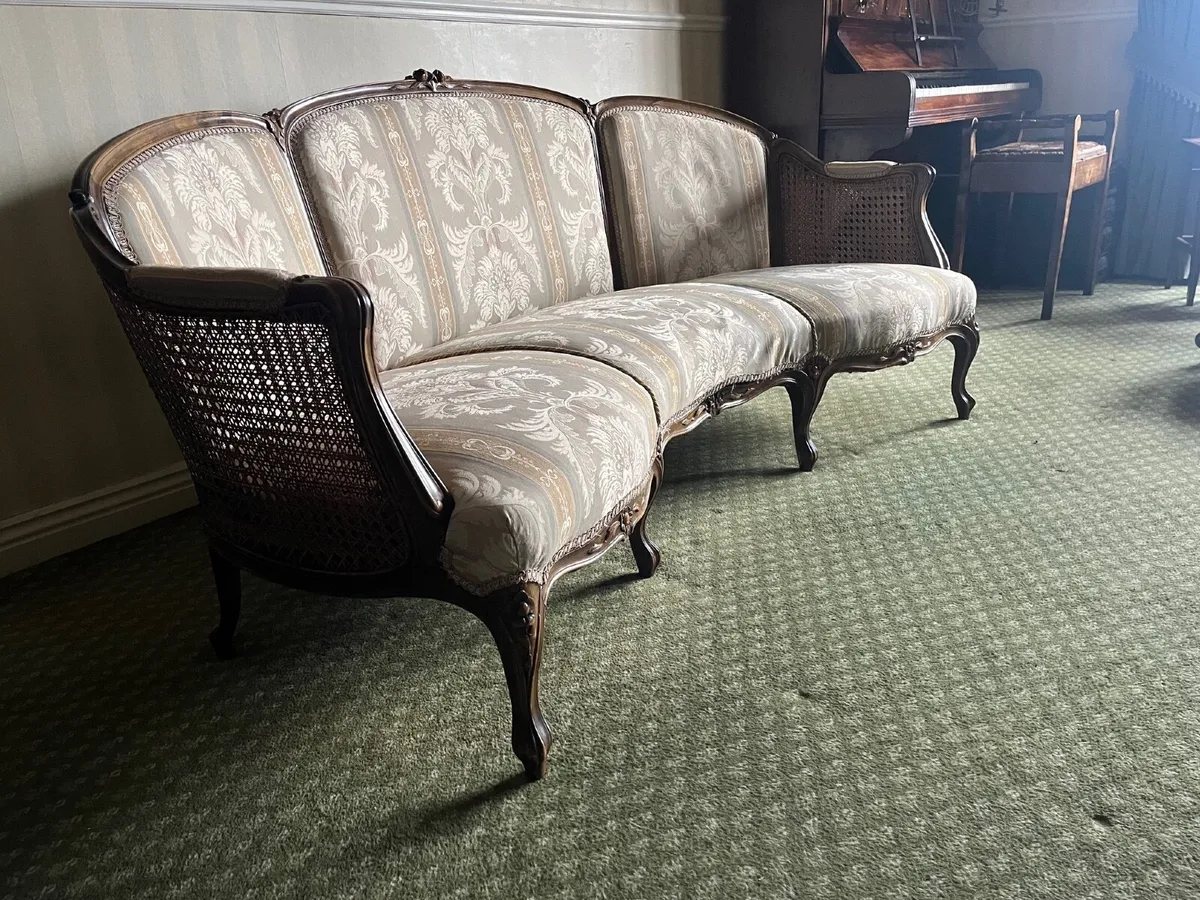 3 piece Bergere suite - Image 2