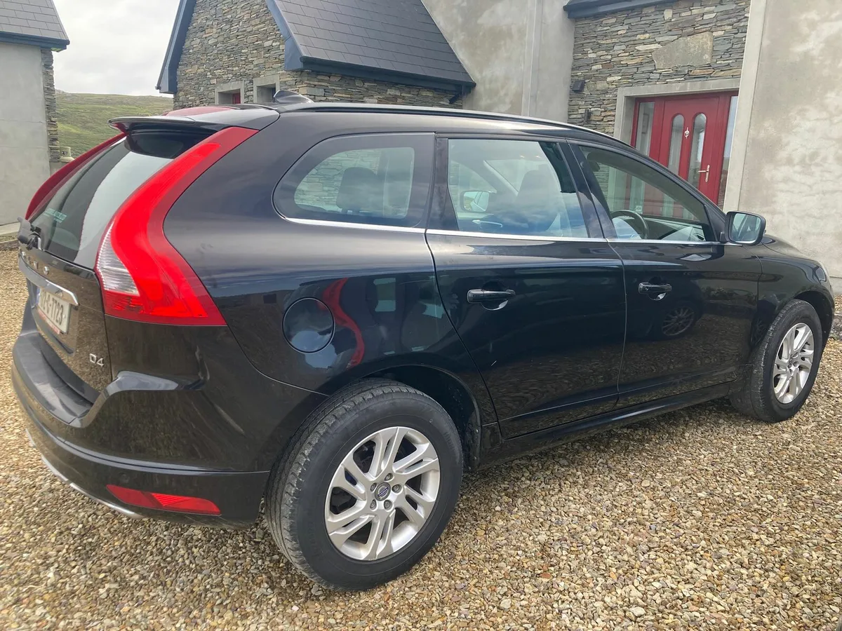 172 Volvo xc60 - Image 2