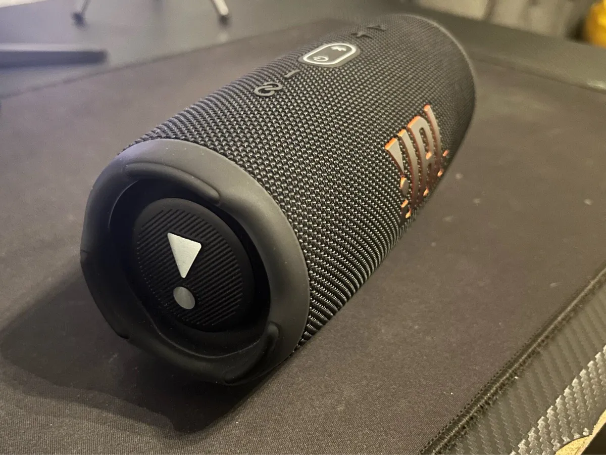 JBL Charge 5 Speaker Brand New + Charging Cable - Image 1