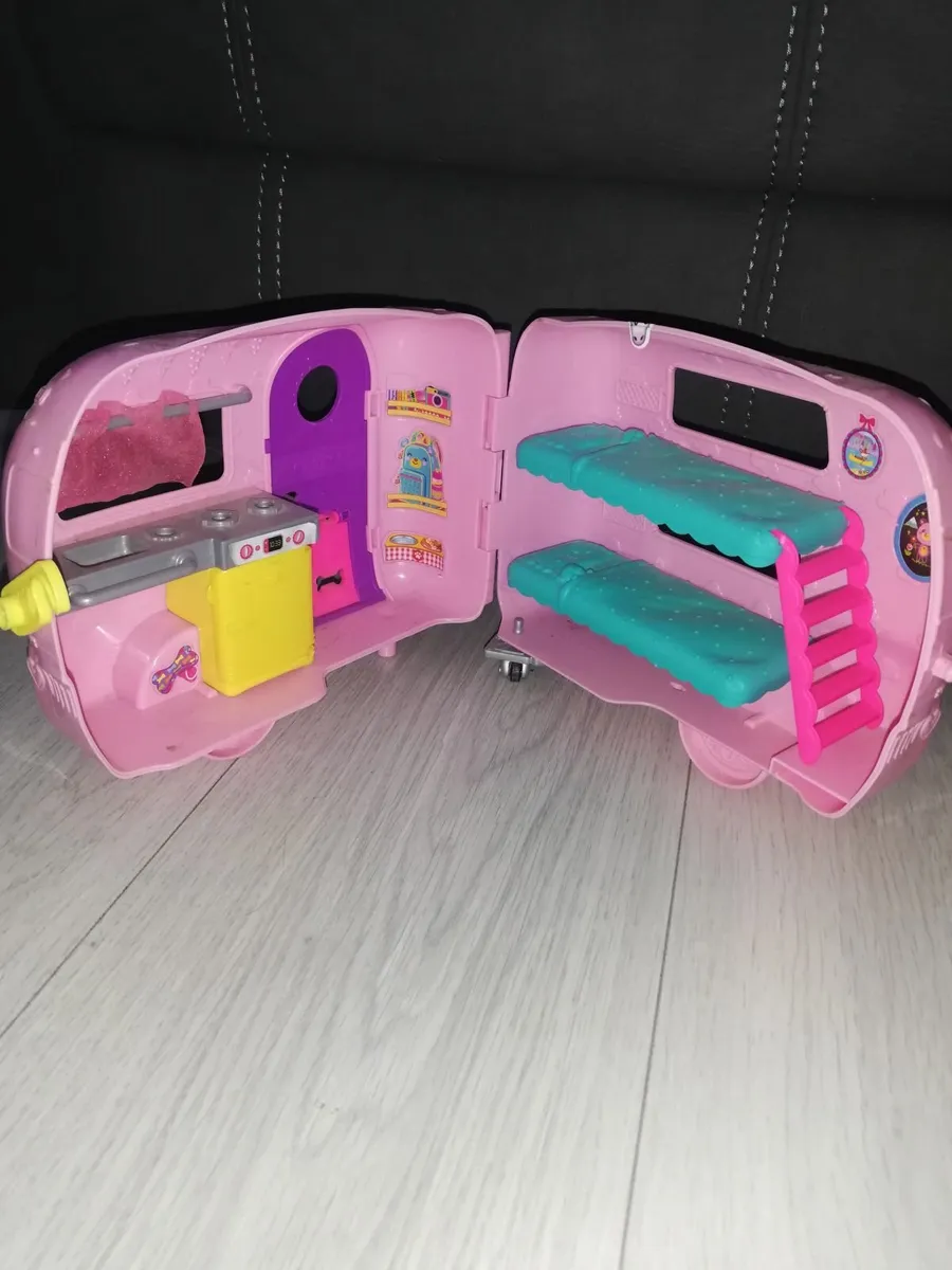 Barbie stuff and shopkin toys - Image 1