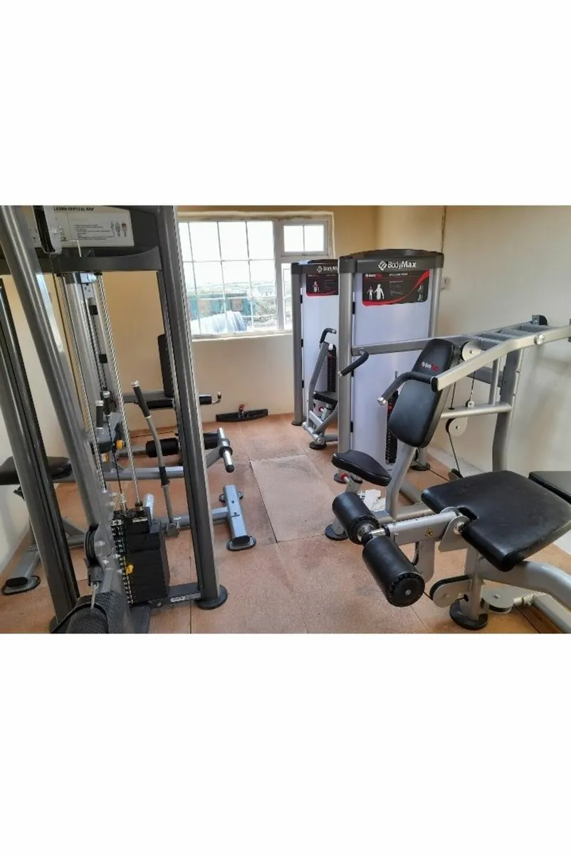 Gym equipment - Image 1