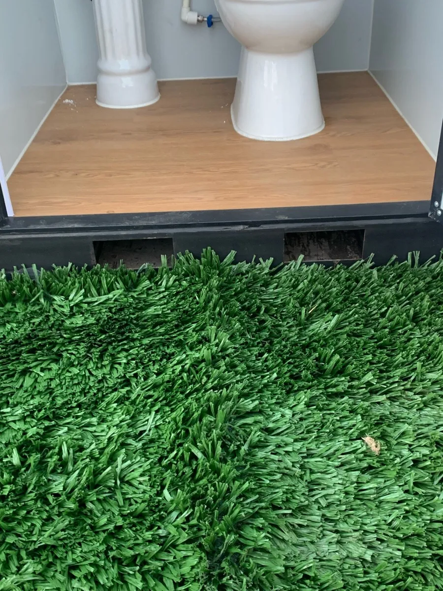 Toilet unit - Image 2