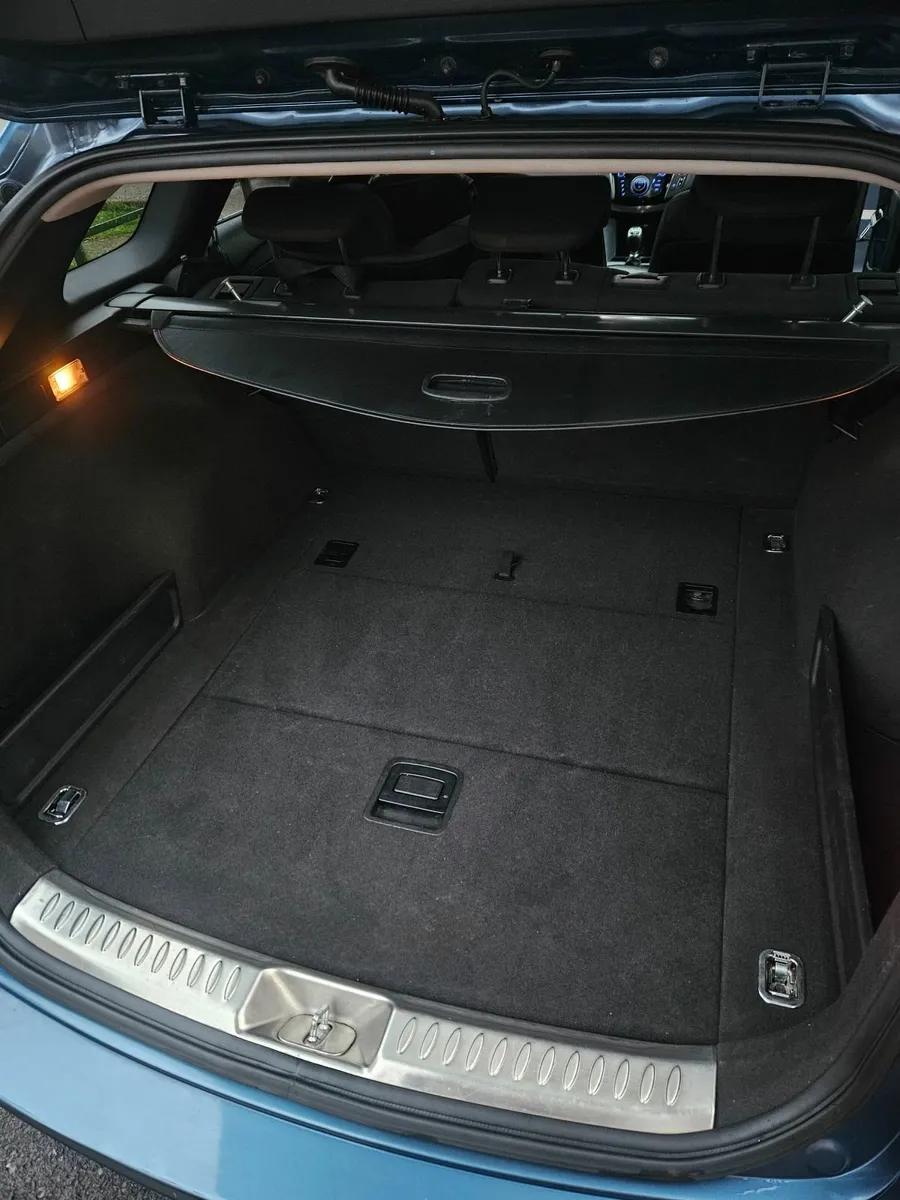 Hyundai i40 2013 - Image 2