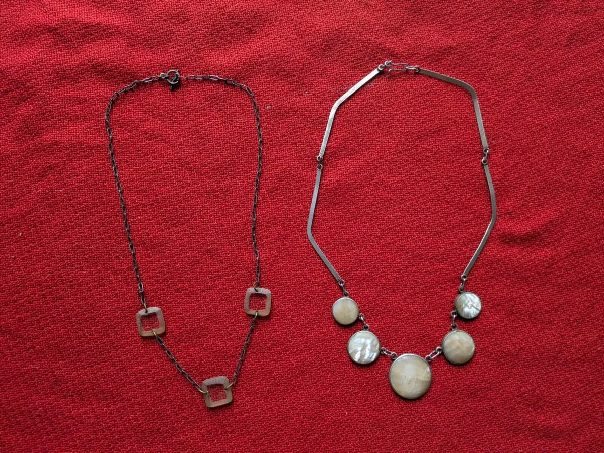 2 beautiful necklaces