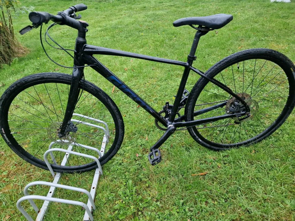 Giant escape 0 - Image 1