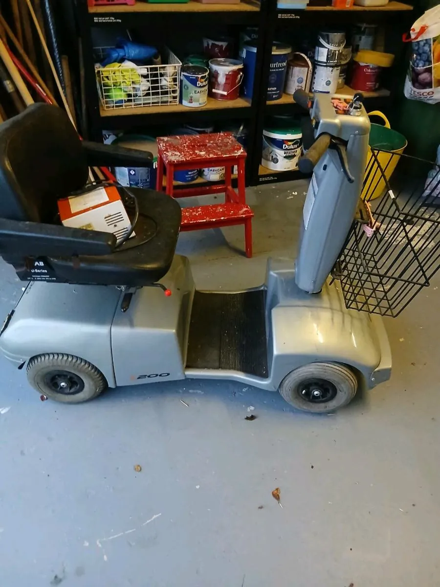 Mobility scooter - Image 1