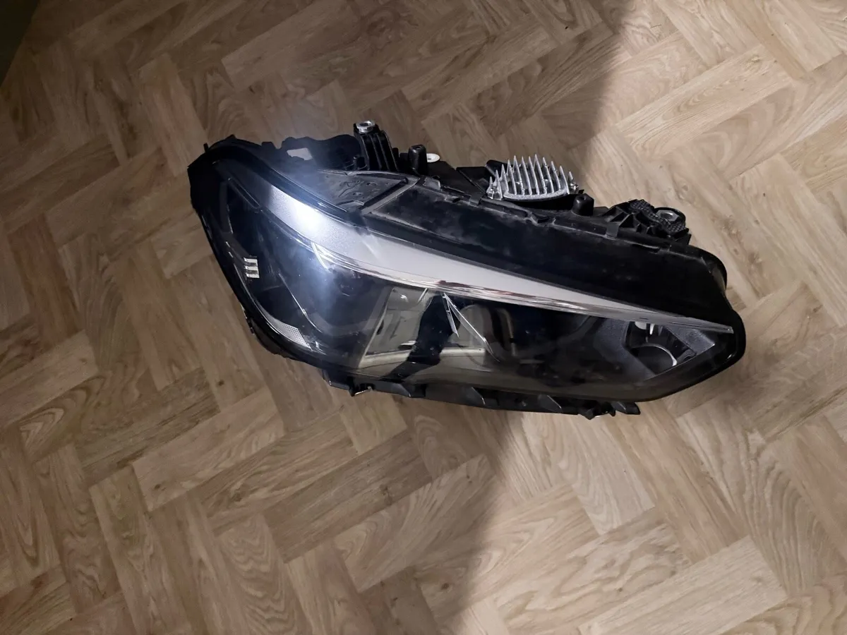BMW X5 G05 Headlights - Image 2