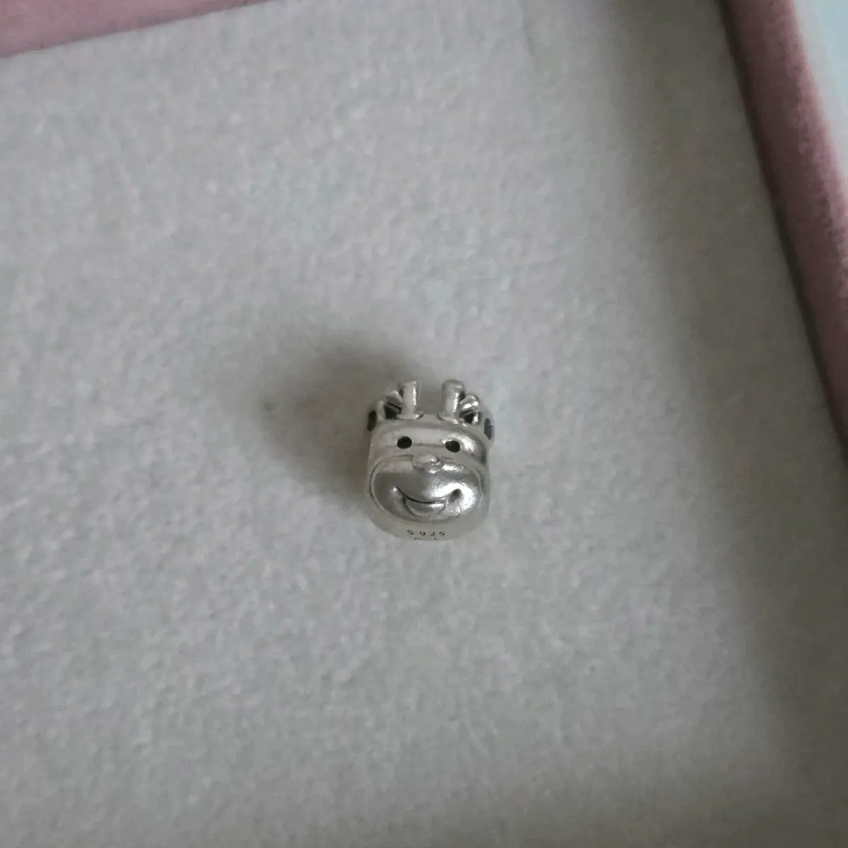 Pandora Christmas happy Reindeer head charm - Image 1