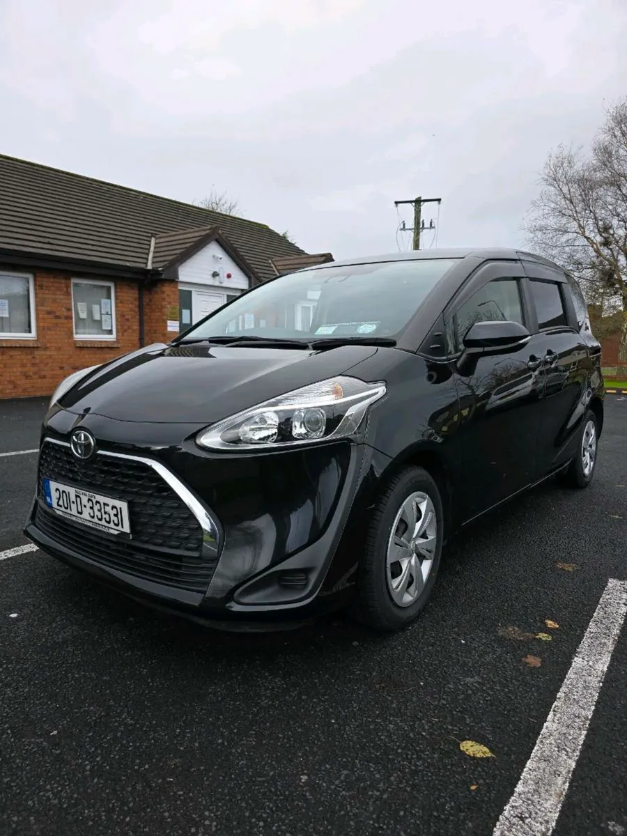 Wheelchair accessible car - Image 2