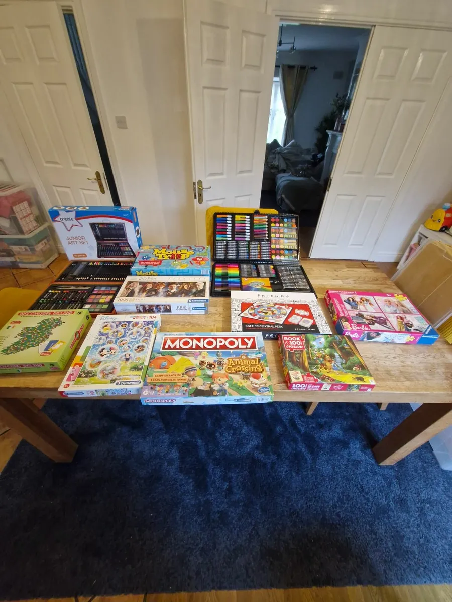 Board games and puzzles - Image 1