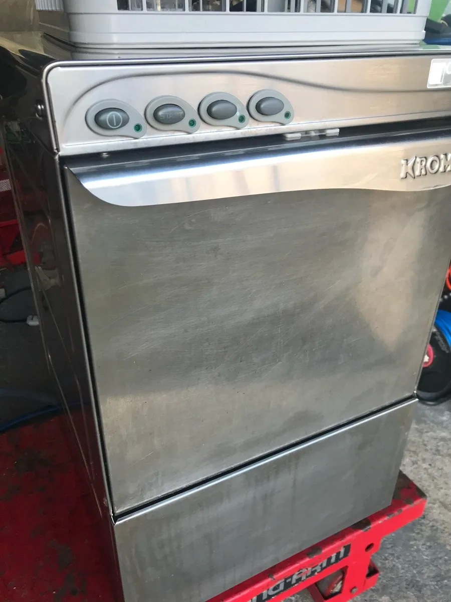 Glasswasher - Image 1