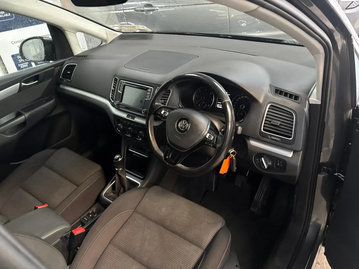 Volkswagen Sharan 2019 2.0TDI COMFORTLINE - Image 3