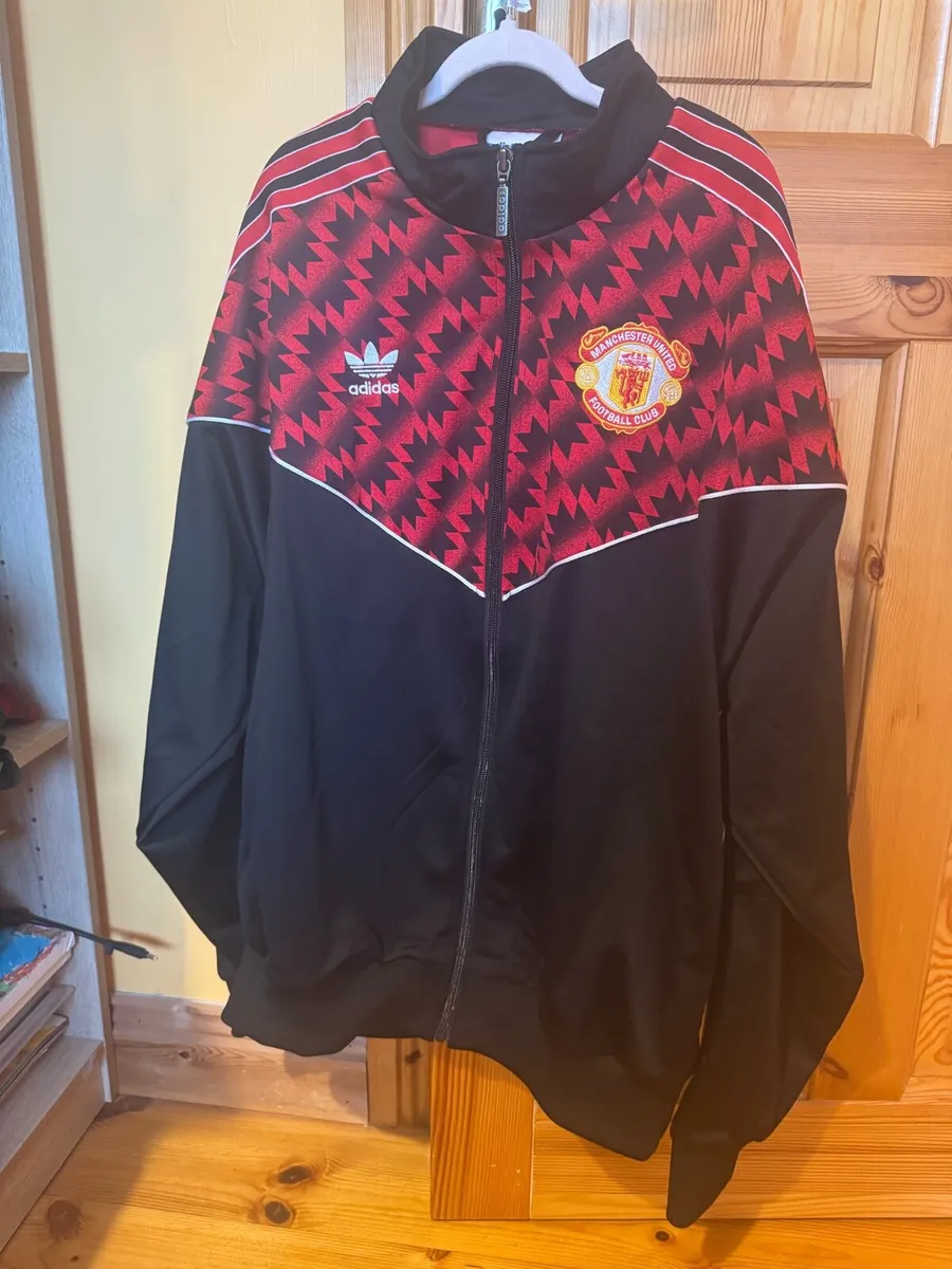 Man united jacket - Image 1