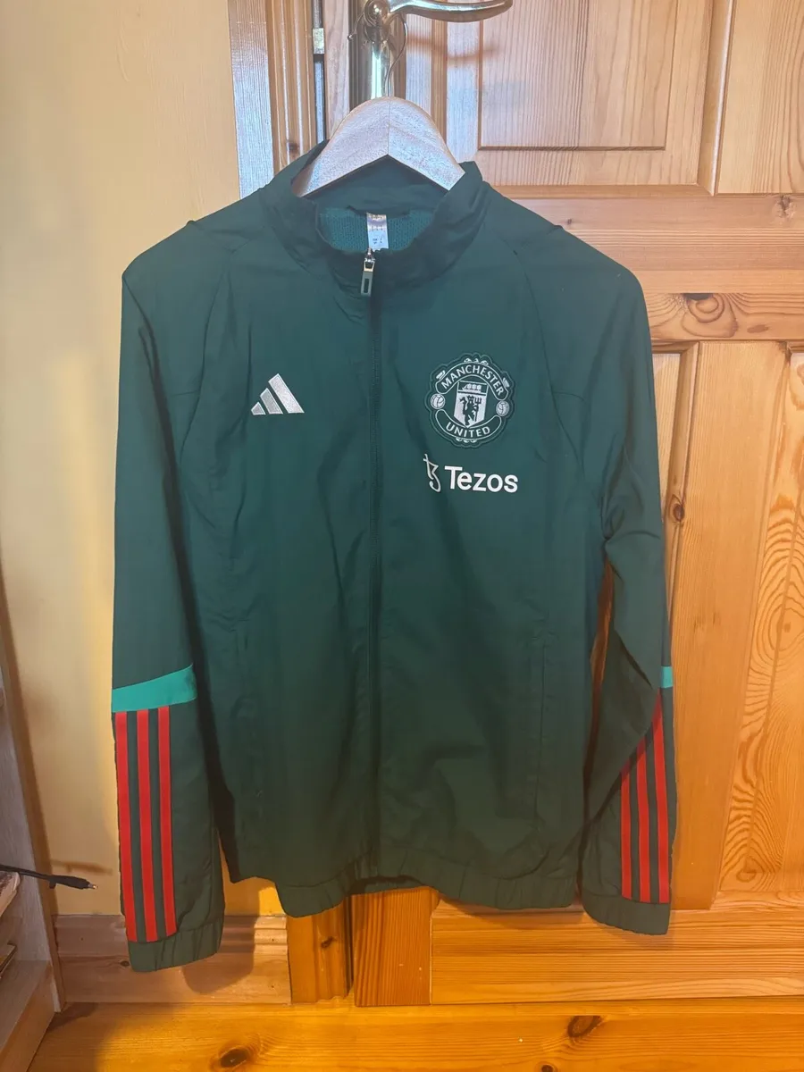 Man united jacket - Image 2
