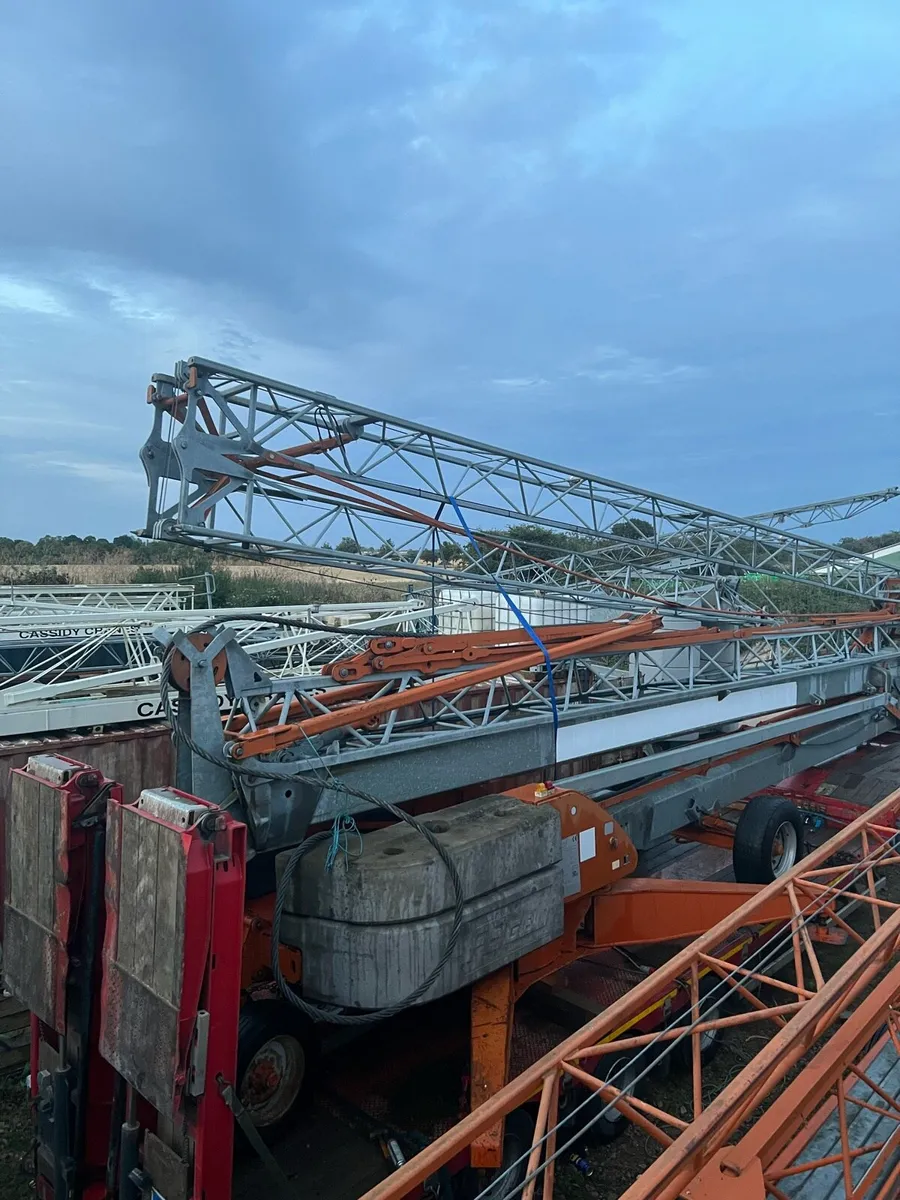 Fb gru 136 self erecting tower crane - Image 1